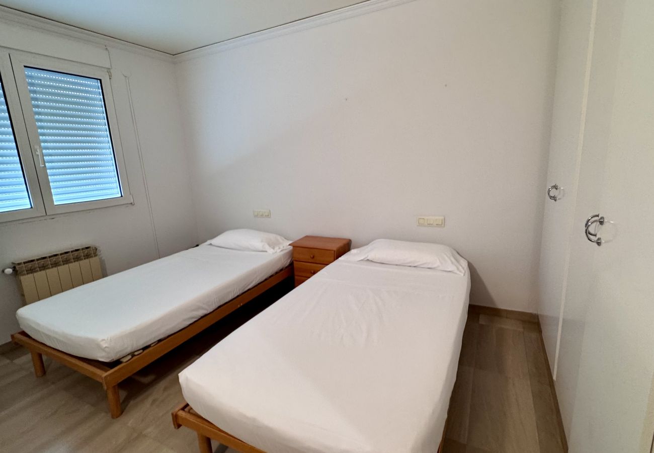 Villa en Denia - VILLA PRIMERA LINEA  LM-080