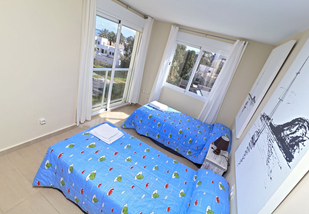 Ferienwohnung in Denia -  CARLTON ATICO (4D) VYB 