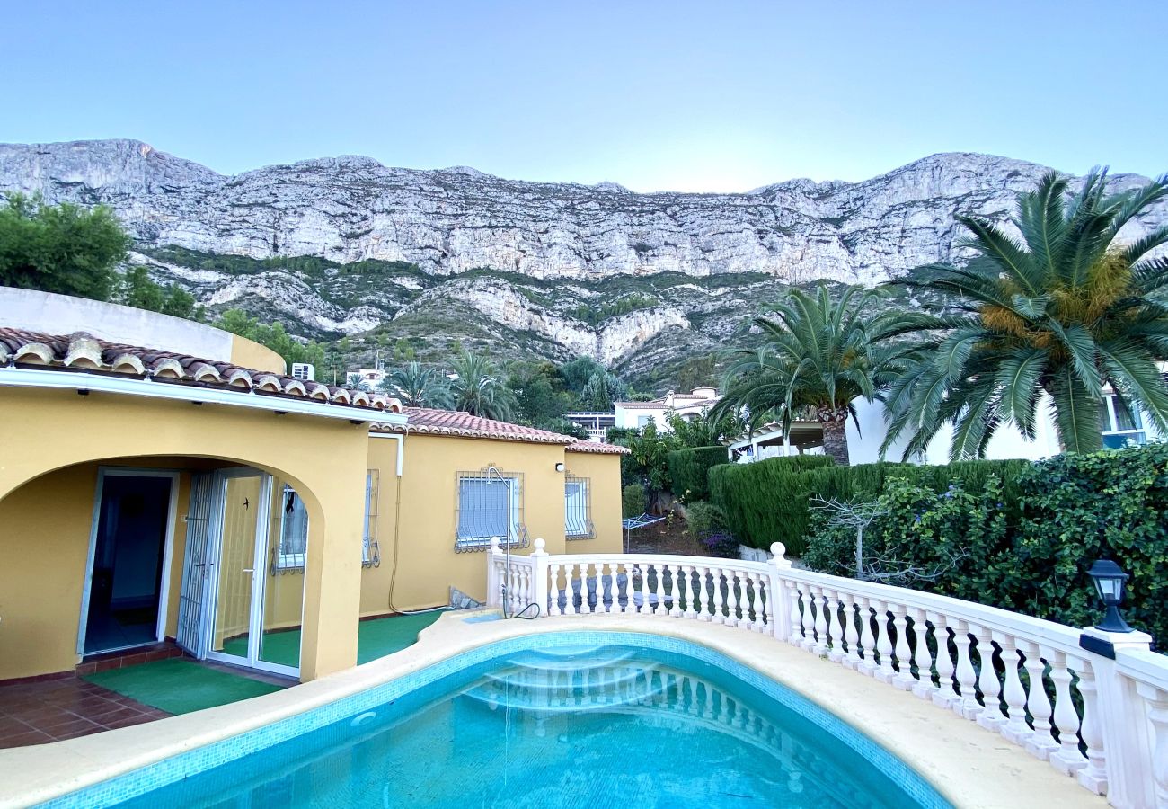 Villa in Denia - Villa Canoa-3-d vistas al mar , piscina MT003