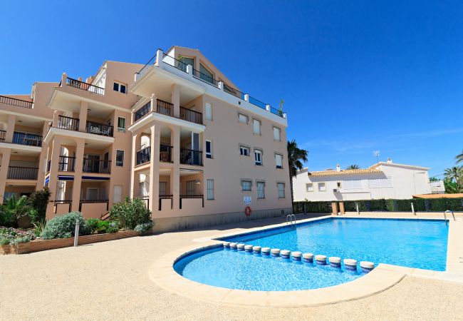 Ferienwohnung in Denia - CARLTON 5 Erste Strandreihe mit großer Terrasse Ferienwohnung in Denia - CARLTON 5 Erste Strandreihe mit großer Terrasse