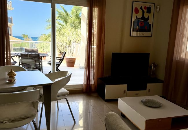Ferienwohnung in Denia - CARLTON 5 Erste Strandreihe mit großer Terrasse Ferienwohnung in Denia - CARLTON 5 Erste Strandreihe mit großer Terrasse