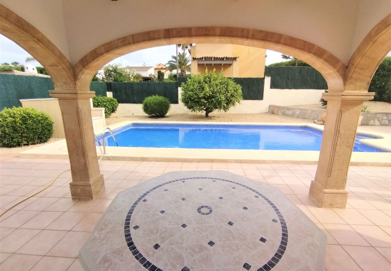 Villa in Javea - 3 bedroom Villa with Swimmingpool