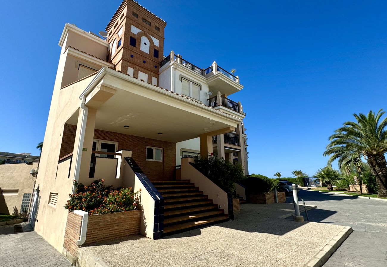 Apartment in Denia - CARLTON 131 beachfront, large terrace